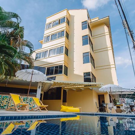 Bauman-Ville Hotel Patong Екстериор снимка